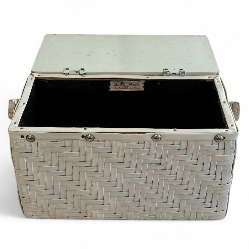 Vintage 1960’s Cottagecore Wicker Basket Bag - Picture 4 of 6